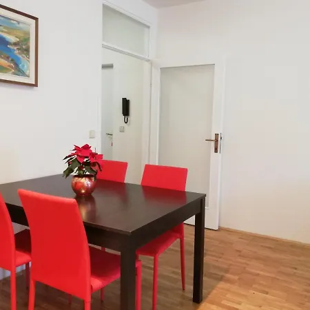 City Center Apartment Umag Exterior photo