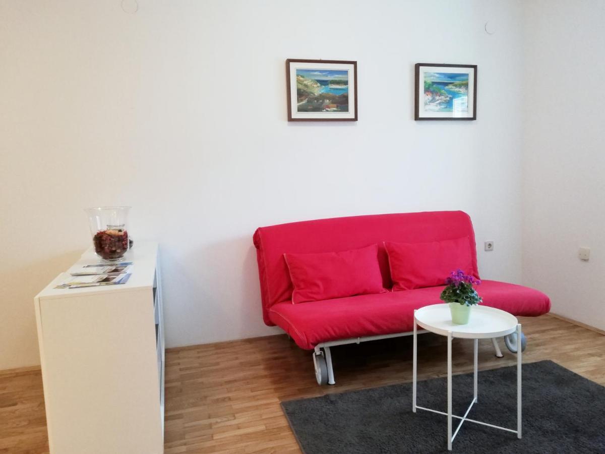 Apartment Center
